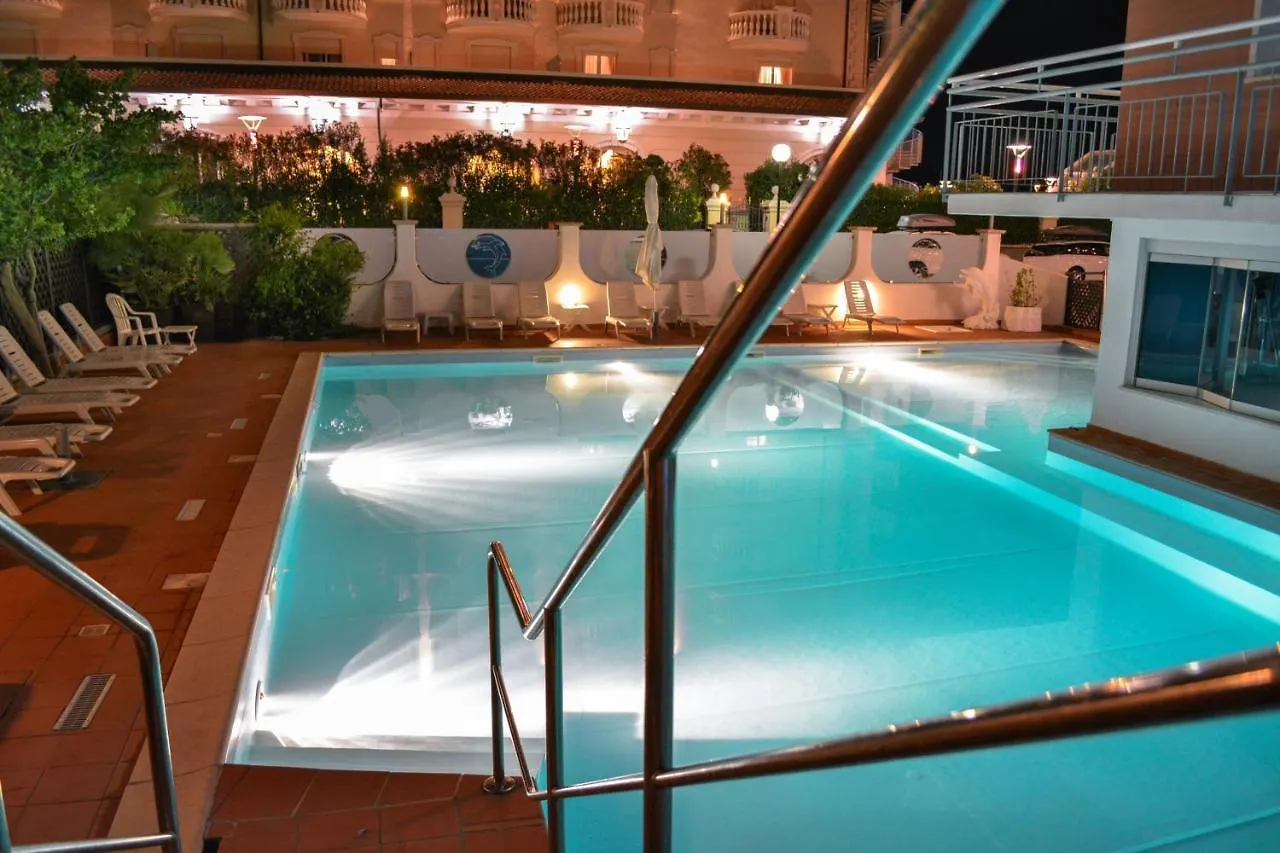 ***  Hotel Delfino Milano Marittima Italia