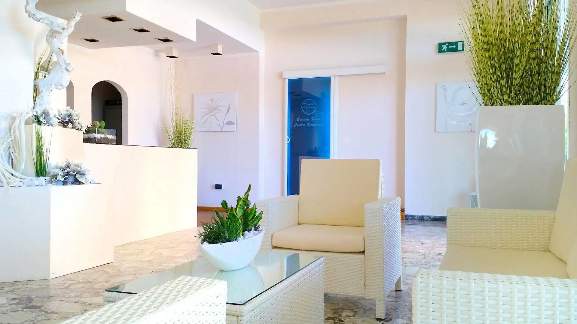 ***  Hotel Delfino Μιλάνο Μαριτίμα Ιταλία